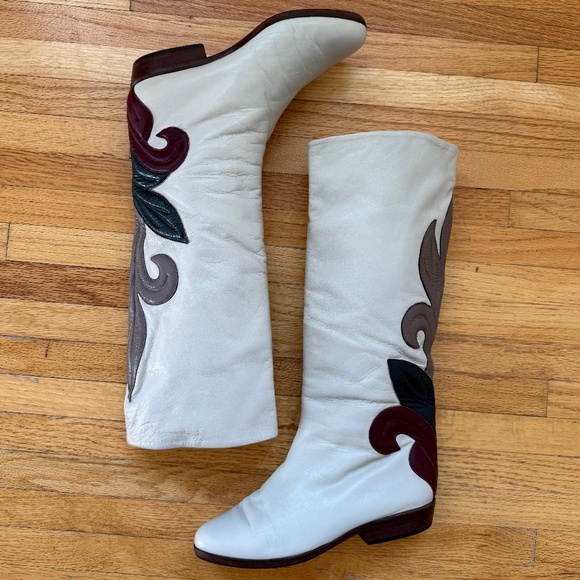 Statement Vintage 70s knee-high boots in creamy white leather with bold multicol - Picture 1 of 12